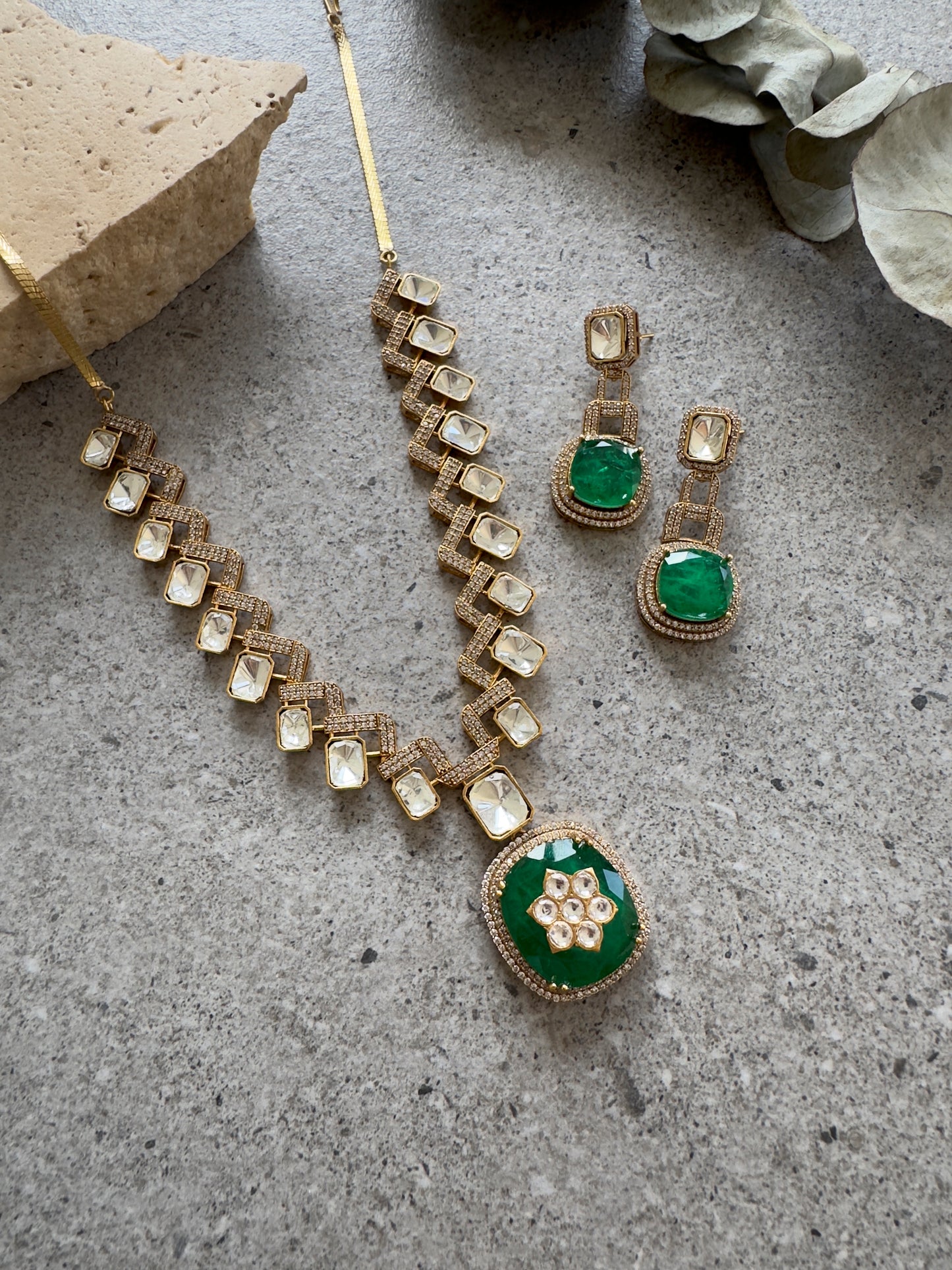 TARIKA NECKLACE SET - Premium Necklace from Chaand + Bali - Just $119! Shop now at Chaandbali