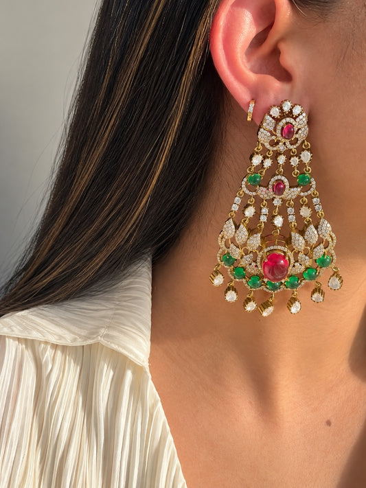 VAMIKAA EARRINGS