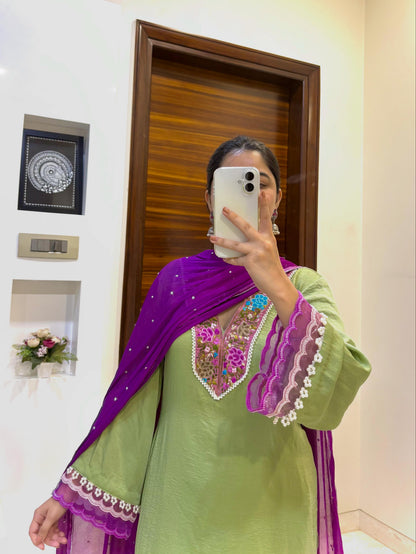MINT GRACE KURTA SET WITH DUPATTA