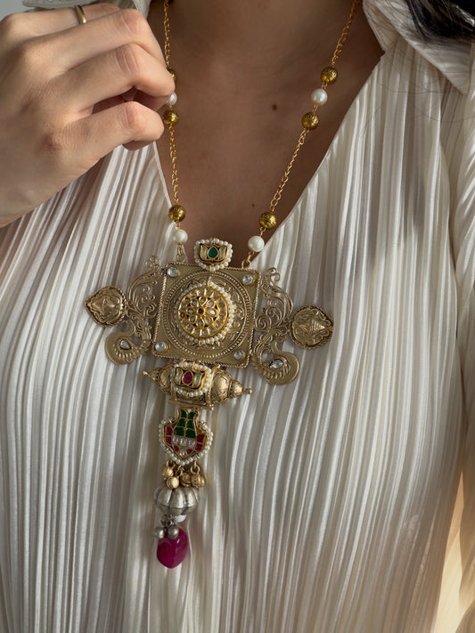 ASTER NECKLACE