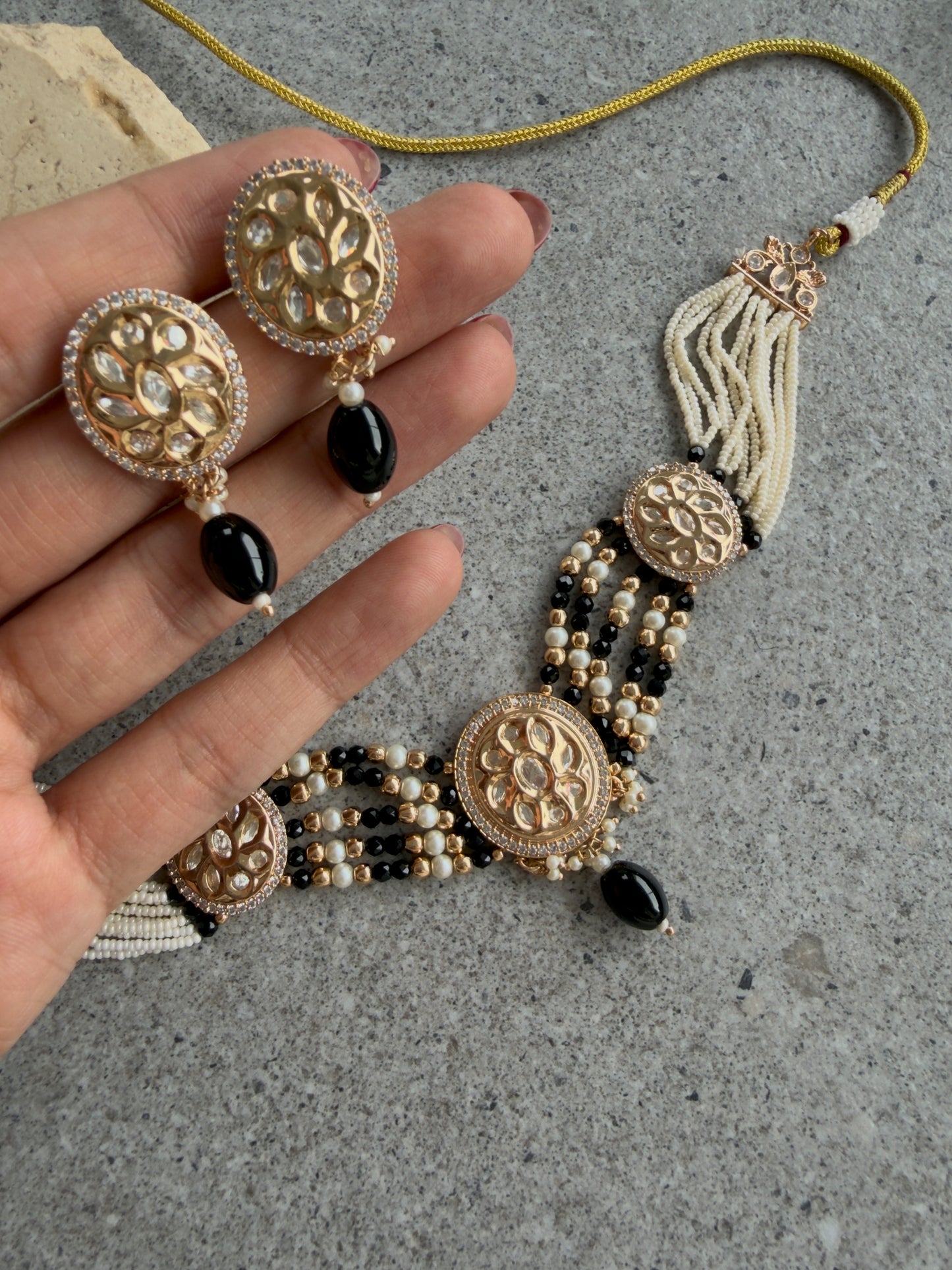 MARENA CHOKER SET