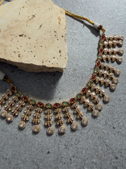 KAIIRA NECKLACE SET WITH TIKKA