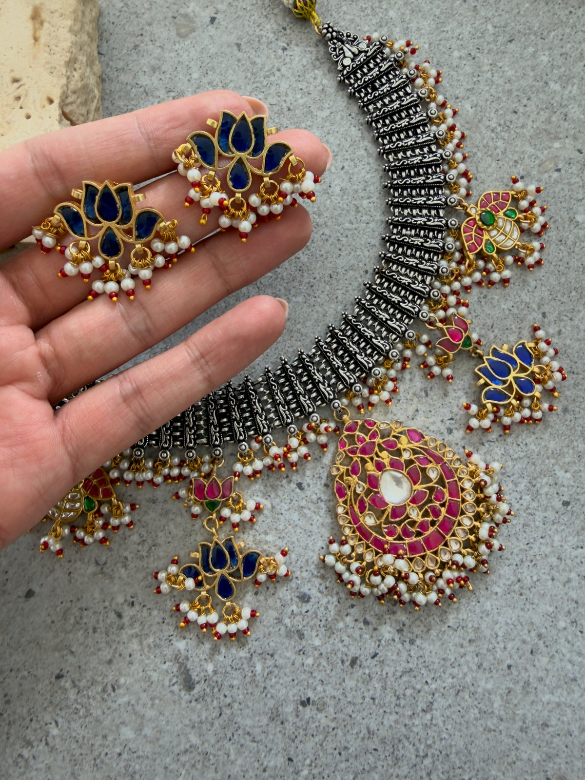 SAHAR NECKLACE SET