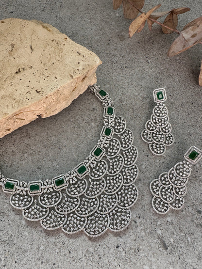 SAISHAA NECKLACE SET