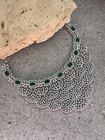 SAISHAA NECKLACE SET