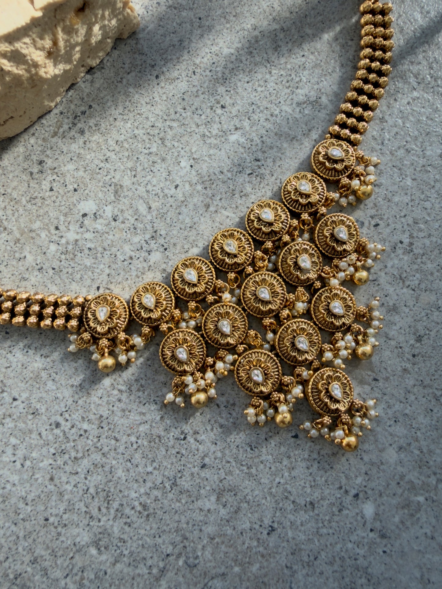 TARI CHOKER SET