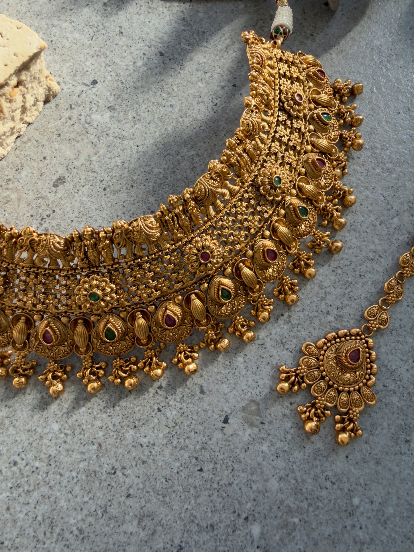 BASRA CHOKER SET