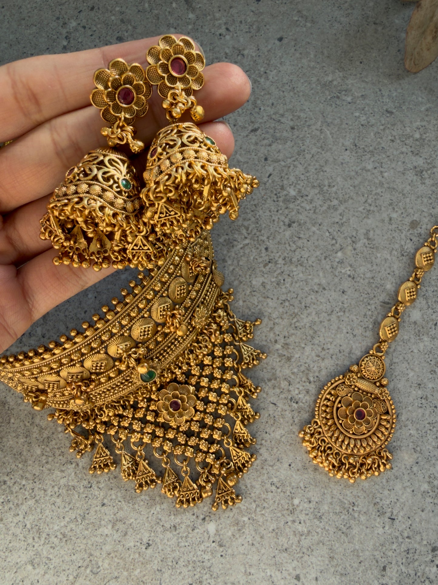 NAINA CHOKER SET