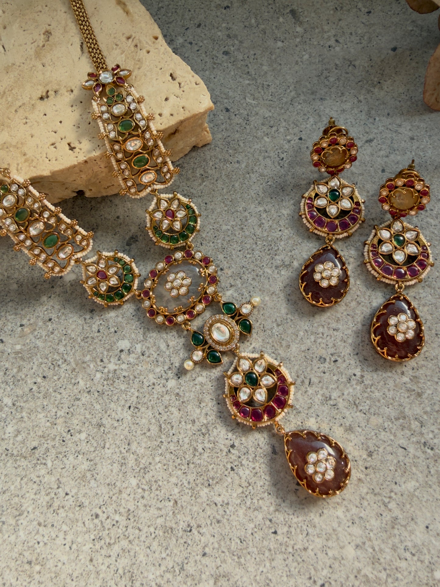 LIIZA NECKLACE SET