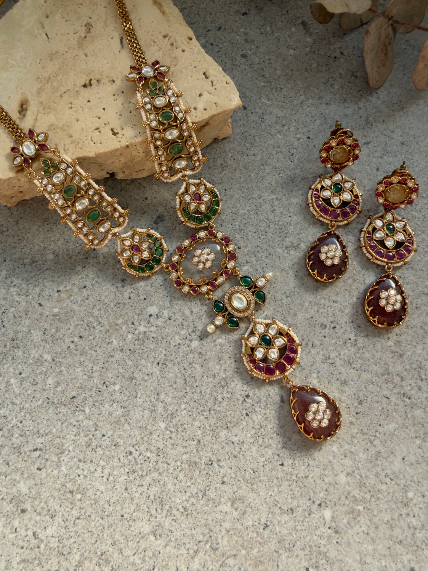 LIIZA NECKLACE SET