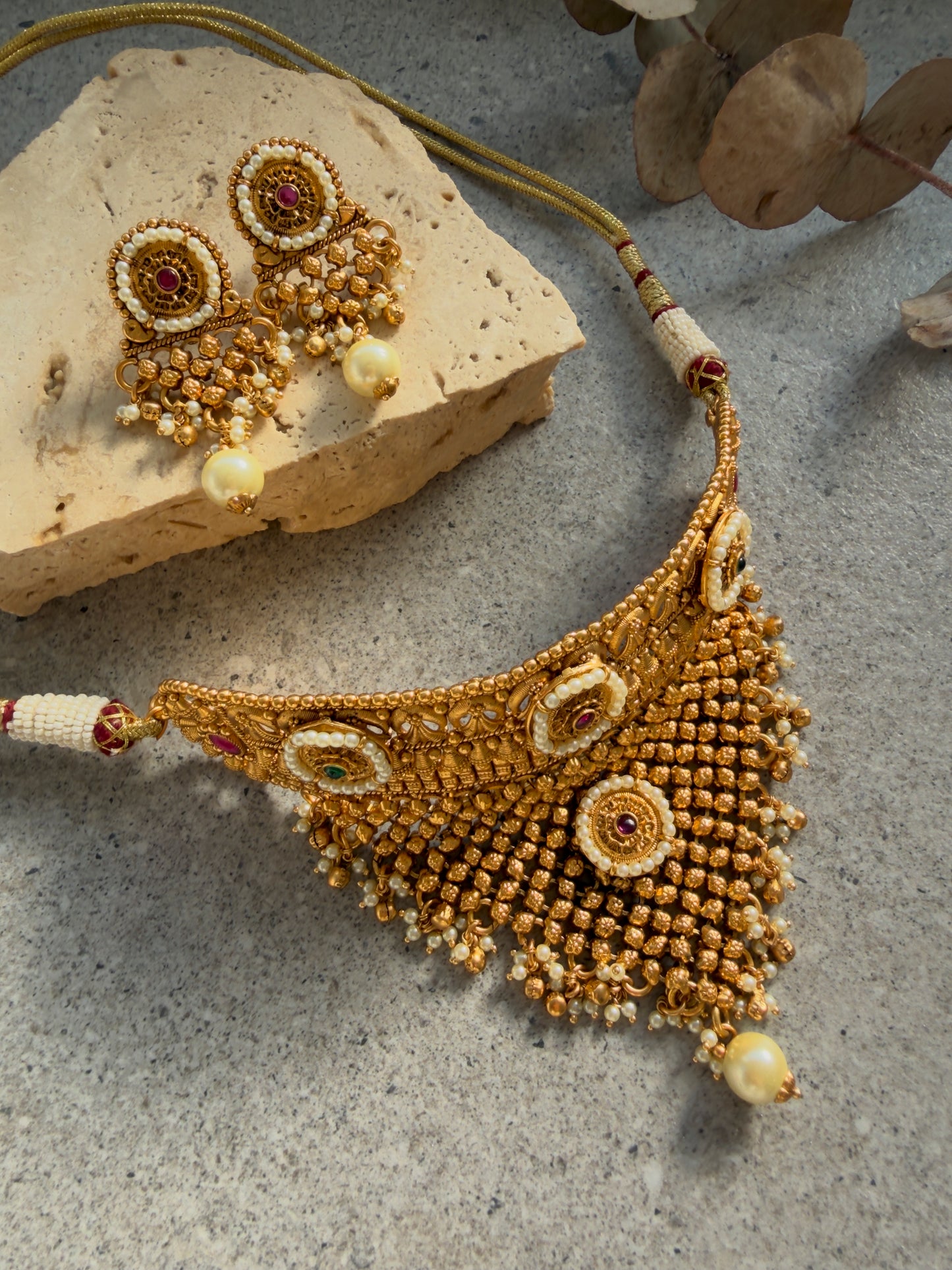 MEHREEN CHOKER SET