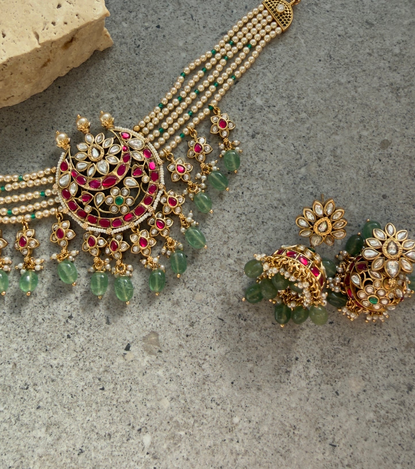 LEELA CHOKER SET