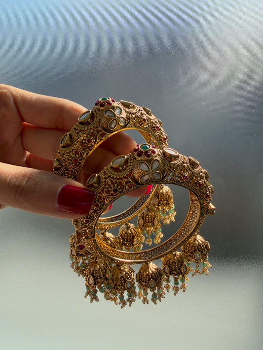 ELSIE BANGLES