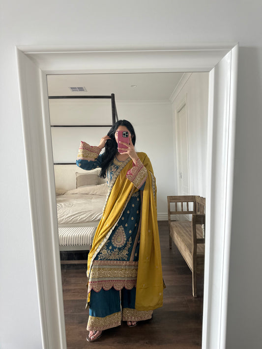 LEILA SUIT