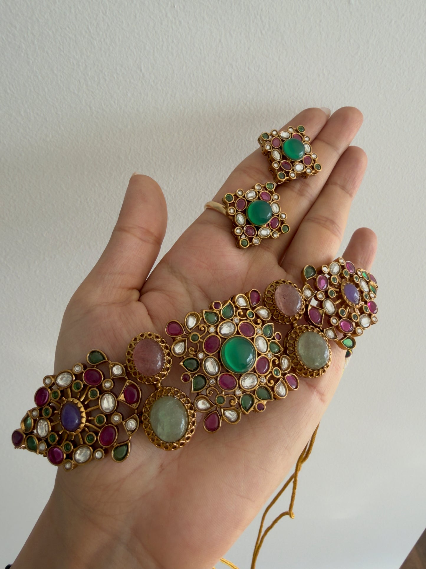MAHNOOR CHOKER SET