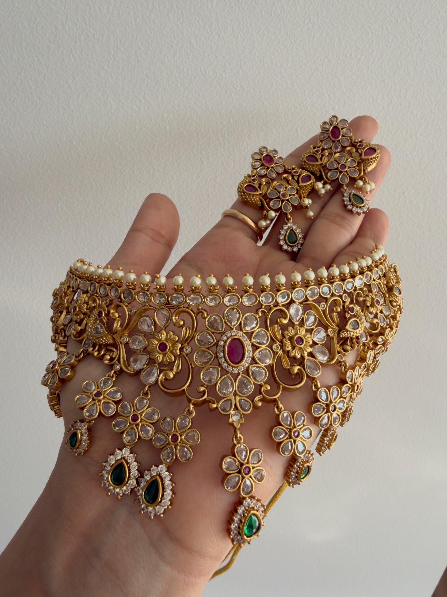 EIRAA NECKLACE SET