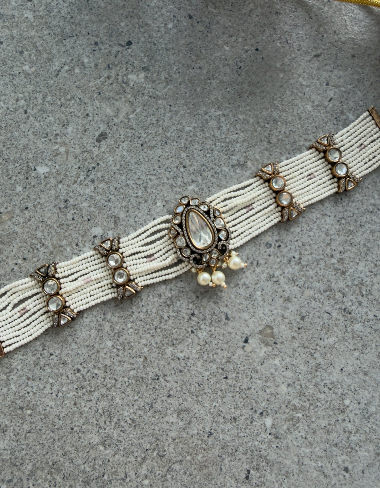 TIYA CHOKER SET