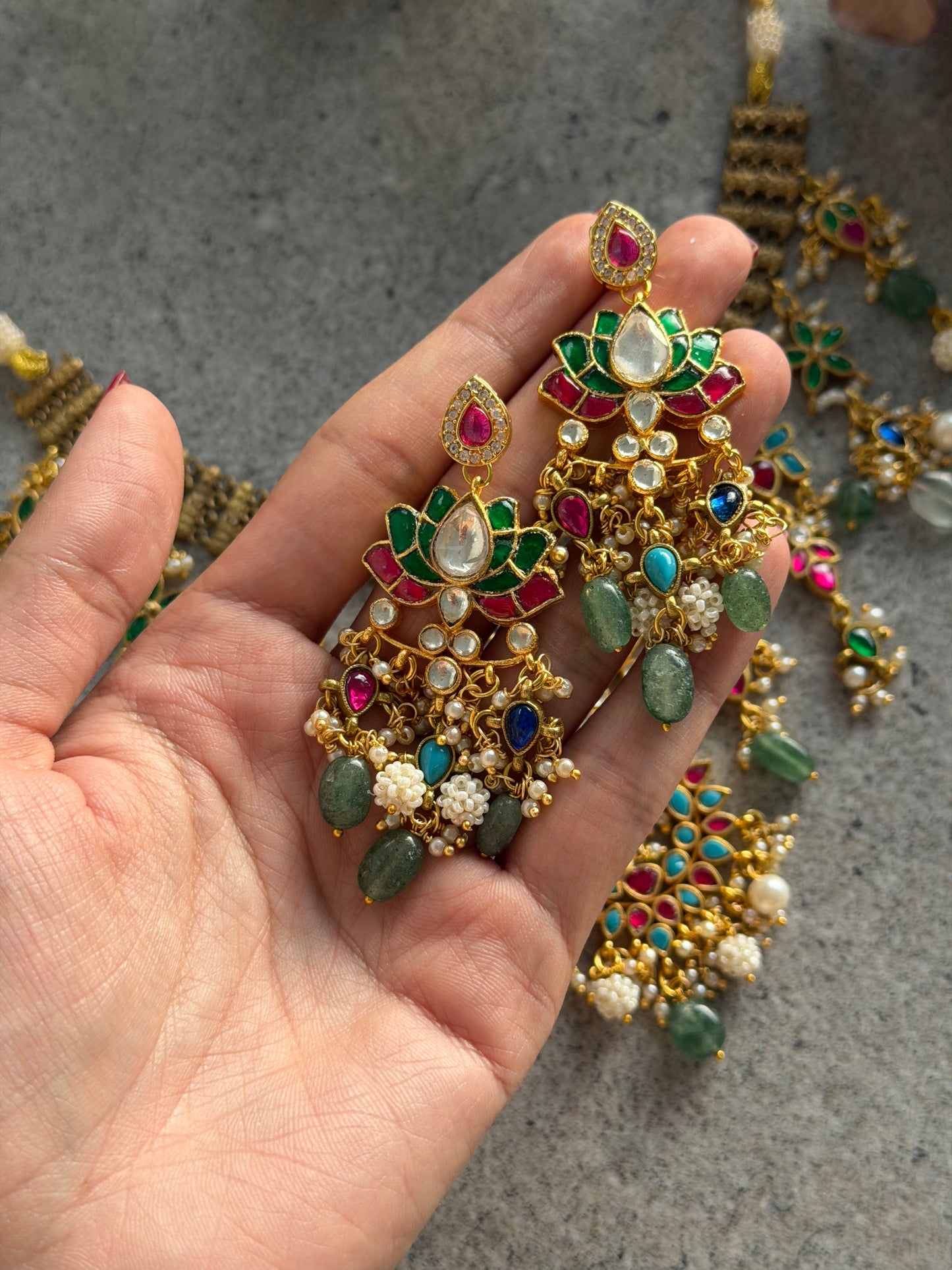 KORAA NECKLACE SET