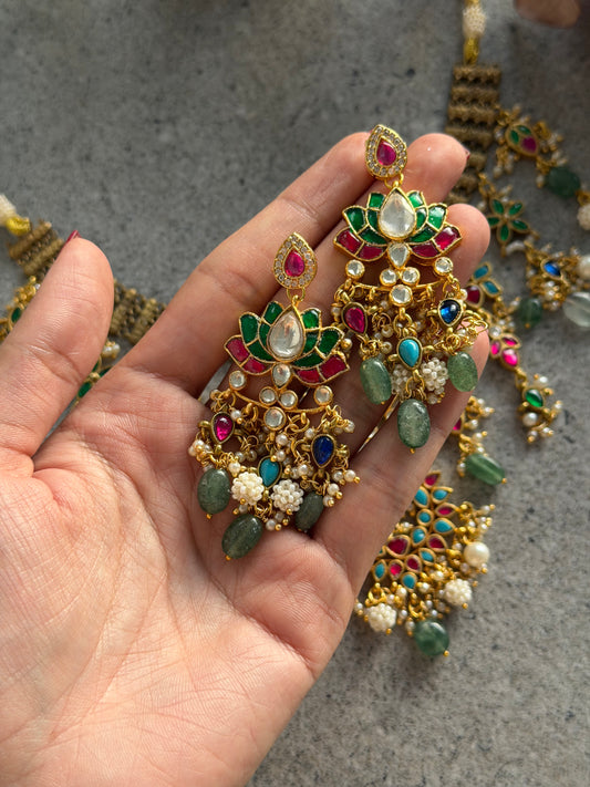 KORAA NECKLACE SET