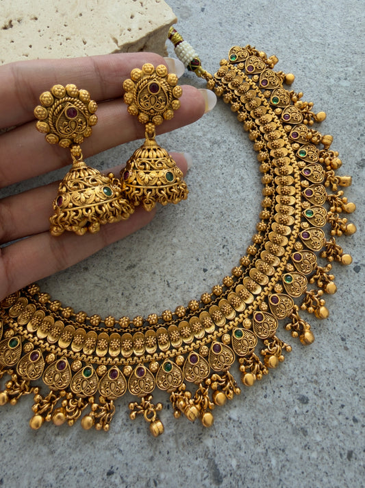 VEYA NECKLACE SET