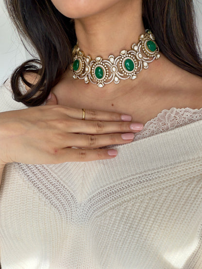 SARO NECKLACE SET