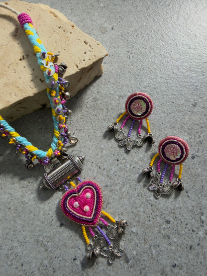 AMOUR NECKLACE WITH EARRINGS