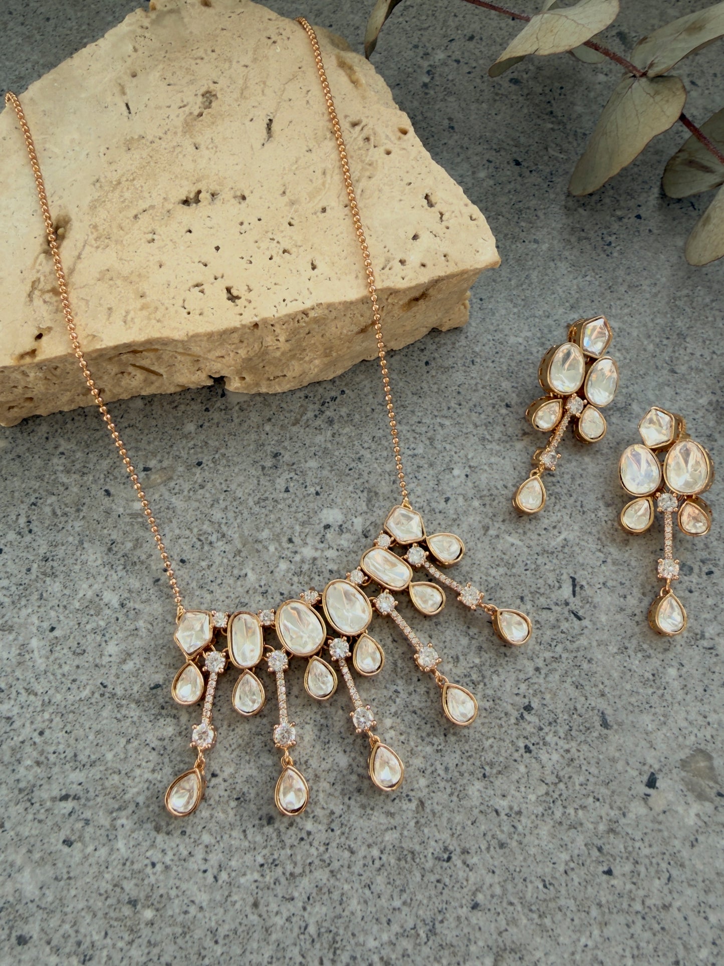 ALICE NECKLACE SET