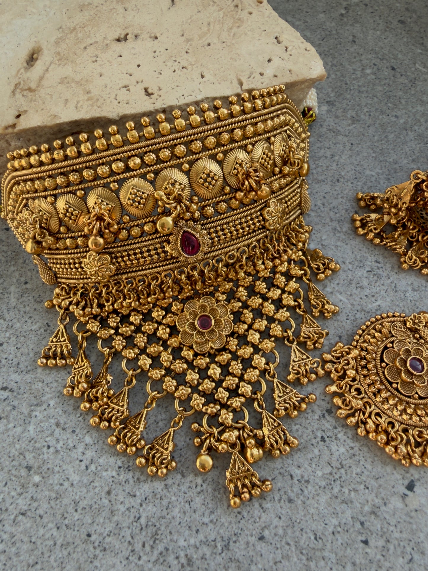 NAINA CHOKER SET