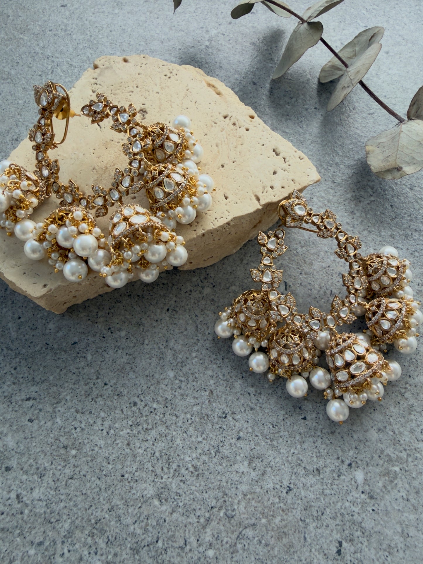 ARISA EARRINGS
