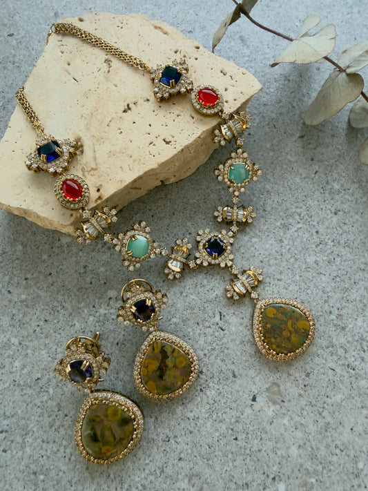 KIRA NECKLCE SET