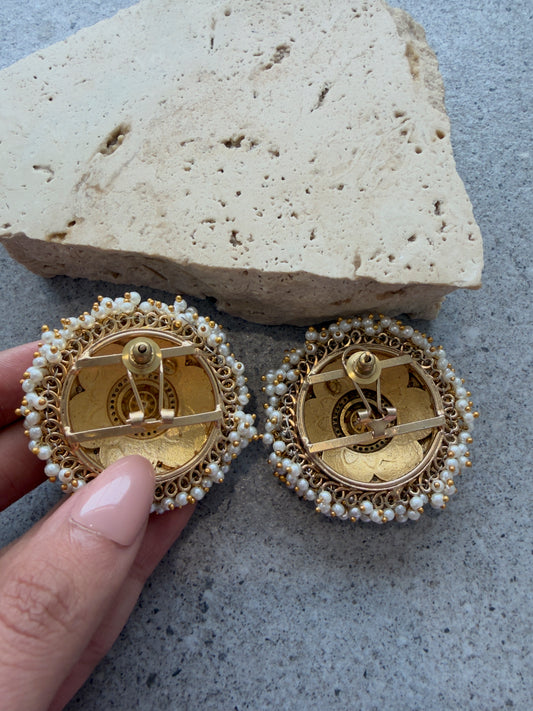NAYRAA STUD EARRINGS