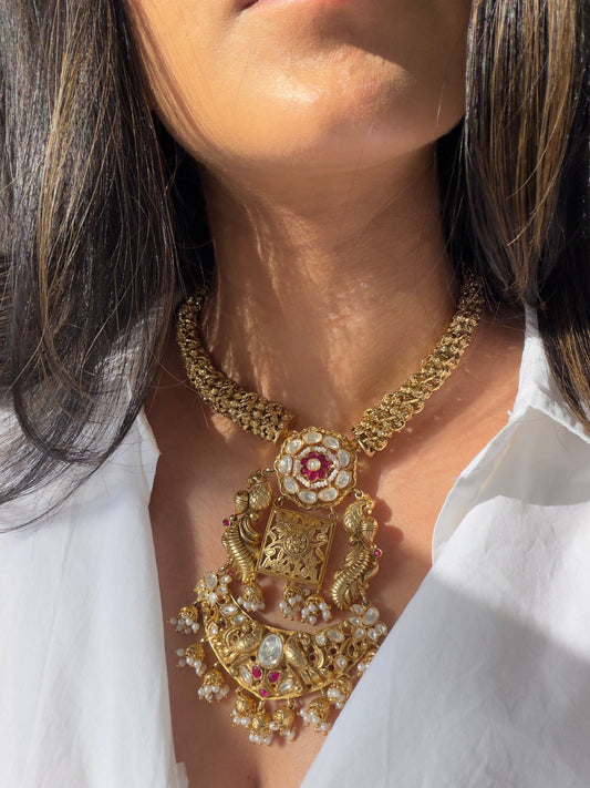 SHARVI HASLI NECKLACE SET