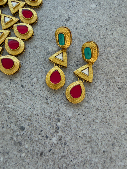 TRISHAA NECKLACE SET