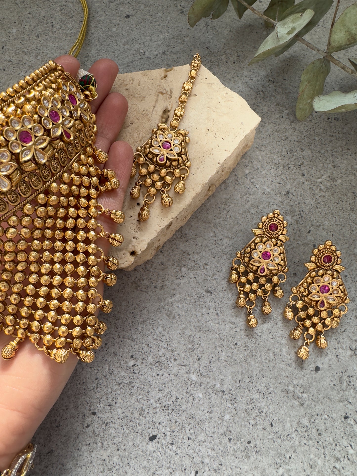KAINAT CHOKER SET