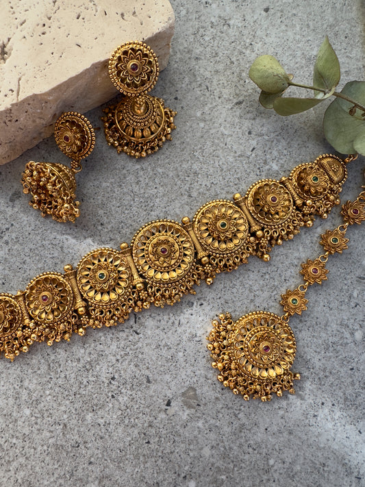 VADA NECKLACE SET