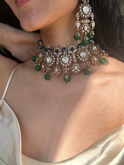 YARELI NECKLACE SET