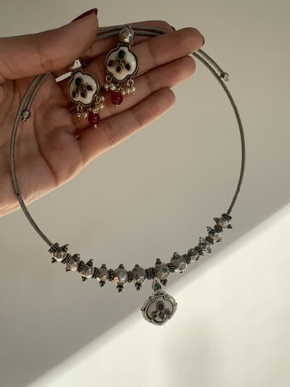 MEDHA NECKLACE SET