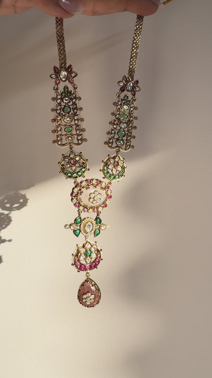 LIIZA NECKLACE SET