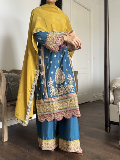 LEILA SUIT